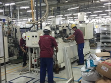 北京吊裝搬運(yùn)公司在進(jìn)行設(shè)備拆卸